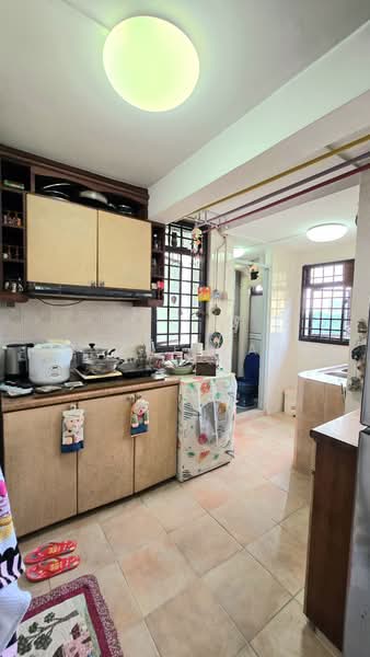 82 Commonwealth Close, 82 82, Alexandra / Commonwealth, 2 Bedrooms, 646 sqft, HDB Flat For Sale, by Jolene Yang, 500235652 - Kitchen - PropertyGuru.com.sg
