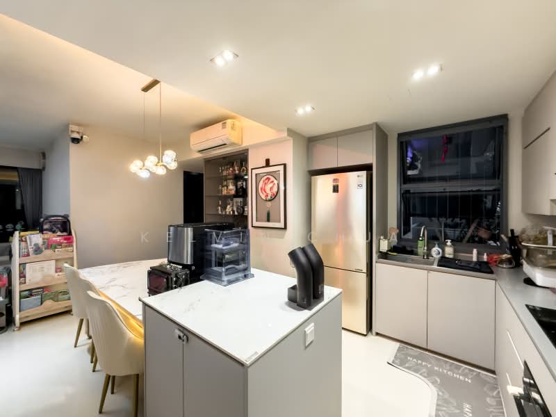 Blossom Residences, 32 Segar Road, 3 Bedrooms, 1,475 sqft, Condominium For Sale, by Kelvin Chua, 500235659 - Kitchen - PropertyGuru.com.sg