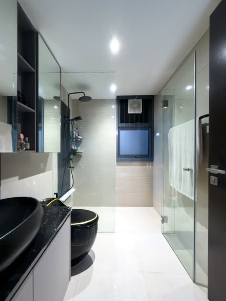 Blossom Residences, 32 Segar Road, 3 Bedrooms, 1,475 sqft, Condominium For Sale, by Kelvin Chua, 500235659 - Master Bathroom - PropertyGuru.com.sg