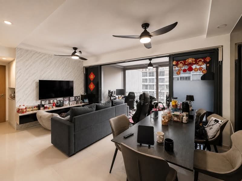 Twin Fountains, 11A Woodlands Avenue 6, 4 Bedrooms, 1,206 sqft, Executive Condominium For Sale, by Wong Mei Foong, 500235660 - PropertyGuru.com.sg