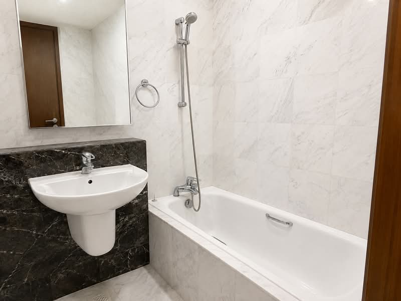 Mandale Heights, 45 Mandalay Road, 2 Bedrooms, 764 sqft, Apartment For Rent, by John Lee, 500235680 - Bathroom - PropertyGuru.com.sg