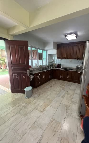 Phoenix Garden detached house, Phoenix garden, Dairy Farm / Bukit Panjang / Choa Chu Kang, 6 Bedrooms, 6,500 sqft, Detached House For Sale, by Rachel ng, 500235681 - Kitchen - PropertyGuru.com.sg