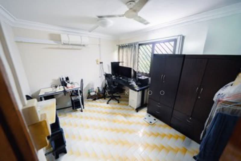 329 Clementi Avenue 2, 329 Clementi Avenue 2, 3 Bedrooms, 990 sqft, HDB Flat For Sale, by Wyna Khoo, 500235684 - Study - PropertyGuru.com.sg