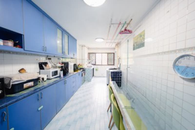 329 Clementi Avenue 2, 329 Clementi Avenue 2, 3 Bedrooms, 990 sqft, HDB Flat For Sale, by Wyna Khoo, 500235684 - Kitchen - PropertyGuru.com.sg