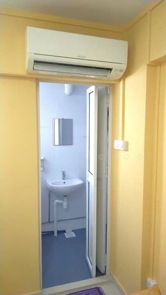 110 Yishun Ring Road, 110 Yishun Ring Road, Room Rental, 130 sqft, HDB Flat For Rent, by Steven Choo, 500235688 - Bathroom - PropertyGuru.com.sg