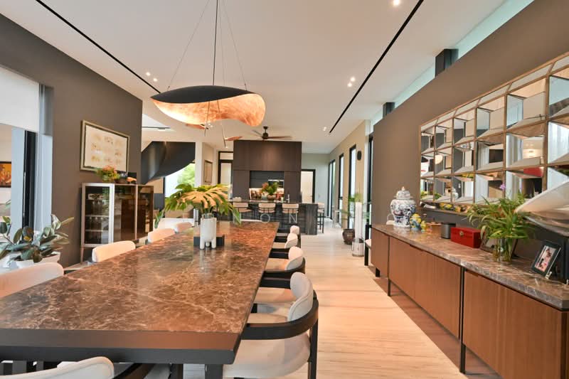 MAGNUM OPUS BUNGALOW WITH EVERYTHING, , 8 Bedrooms, 9,999 sqft, Detached House For Sale, by Vernon Teo, 500235695 - Dining Room - PropertyGuru.com.sg