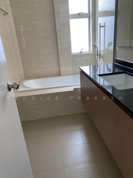 The Waterside, 7 Tanjong Rhu Road, 4 Bedrooms, 2,400 sqft, Condominium For Rent, by Radhika Prakash, 500235696 - Bathroom - PropertyGuru.com.sg