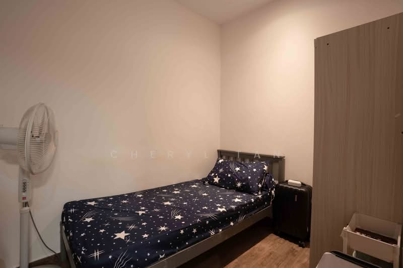 Windsor Park Estate, Windsor Park Road, 5 Bedrooms, 2,368 sqft, Terraced House For Sale, by Cheryl Tan, 500235699 - Bedroom - PropertyGuru.com.sg