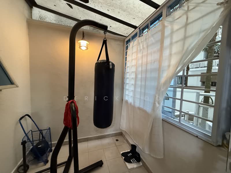 Northoaks, 28 Woodlands Cresent, 2 Bedrooms, 1,173 sqft, Condominium For Sale, by Derick Foo, 500235705 - Interior - PropertyGuru.com.sg