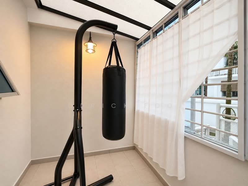 Northoaks, 28 Woodlands Cresent, 2 Bedrooms, 1,173 sqft, Condominium For Sale, by Derick Foo, 500235705 - Balcony - PropertyGuru.com.sg