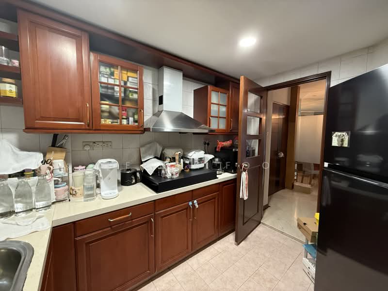 Northoaks, 28 Woodlands Cresent, 2 Bedrooms, 1,173 sqft, Condominium For Sale, by Derick Foo, 500235705 - Kitchen - PropertyGuru.com.sg