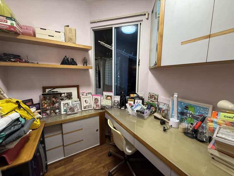 Northoaks, 28 Woodlands Cresent, 2 Bedrooms, 1,173 sqft, Condominium For Sale, by Derick Foo, 500235705 - Study - PropertyGuru.com.sg