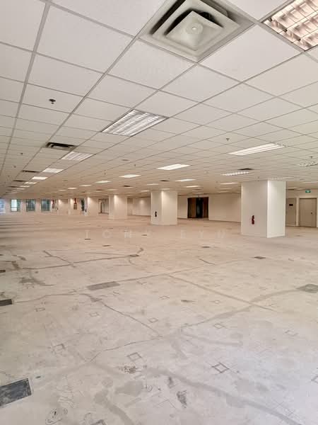 OUE Downtown 2, 6 Shenton Way, 32,526 sqft, Office For Rent, by Tony Eyu, 500235707 - Interior - CommercialGuru.com.sg