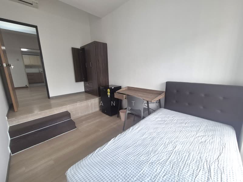 Palm Lodge, 4 Geylang Lor 37, Room Rental, 120 sqft, Condominium For Rent, by Evan Tan, 500235715 - Bedroom - PropertyGuru.com.sg