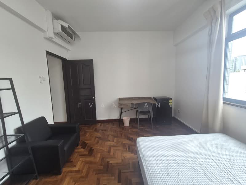 Palm Lodge, 4 Geylang Lor 37, Room Rental, 150 sqft, Condominium For Rent, by Evan Tan, 500235718 - Bedroom - PropertyGuru.com.sg