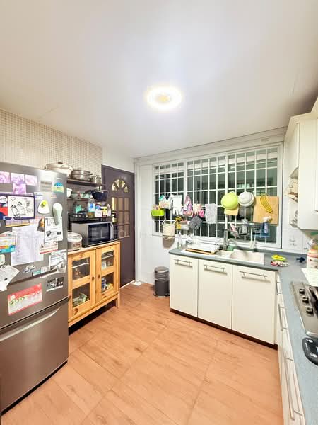 Bishan Park Condo, 18 Sin Ming Walk, 3 Bedrooms, 1,270 sqft, Condominium For Sale, by Jose Loh Zhenhao, 500235721 - Kitchen - PropertyGuru.com.sg