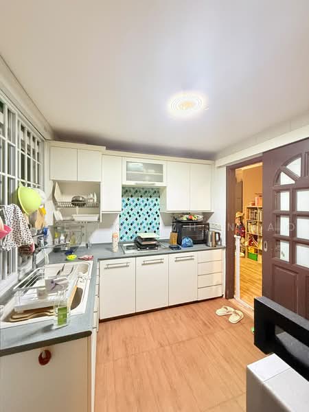 Bishan Park Condo, 18 Sin Ming Walk, 3 Bedrooms, 1,270 sqft, Condominium For Sale, by Jose Loh Zhenhao, 500235721 - Kitchen - PropertyGuru.com.sg