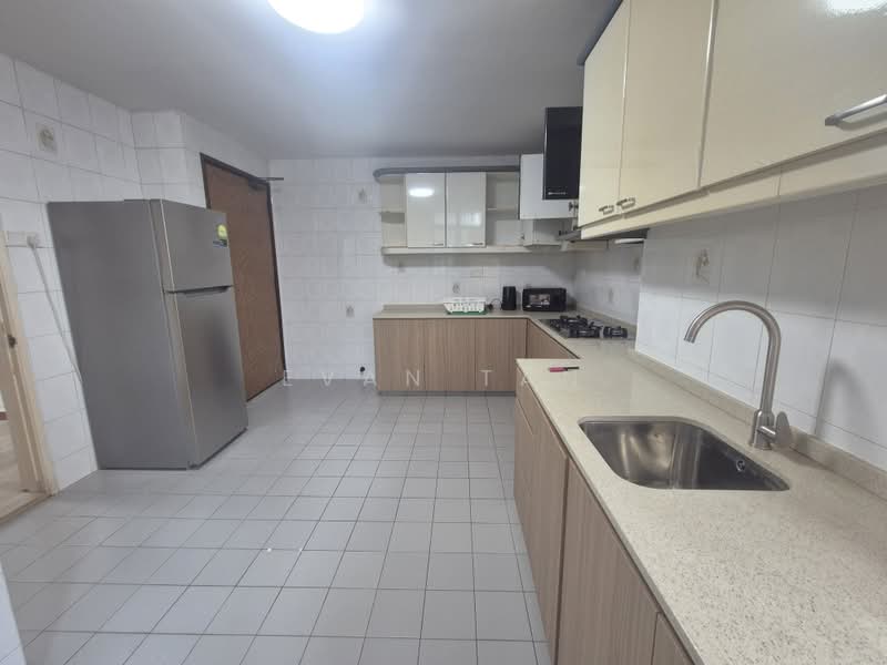 Palm Lodge, 4 Geylang Lor 37, Room Rental, 200 sqft, Condominium For Rent, by Evan Tan, 500235722 - Kitchen - PropertyGuru.com.sg
