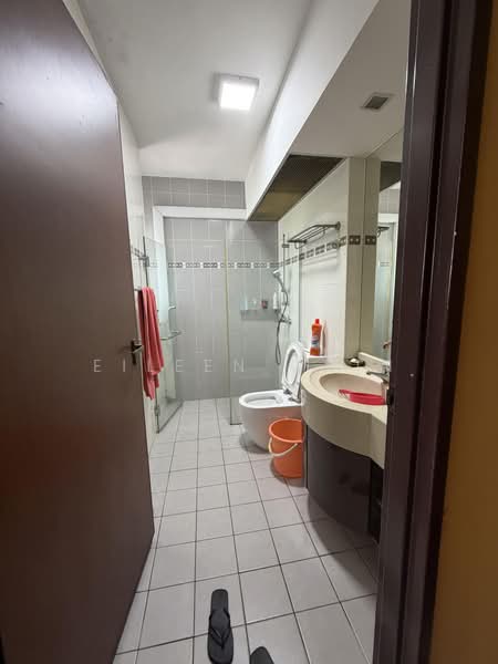 272B Sengkang Central, 272B Sengkang Central, 3 Bedrooms, 1,003 sqft, HDB Flat For Sale, by Eileen Chin, 500235731 - Bathroom - PropertyGuru.com.sg