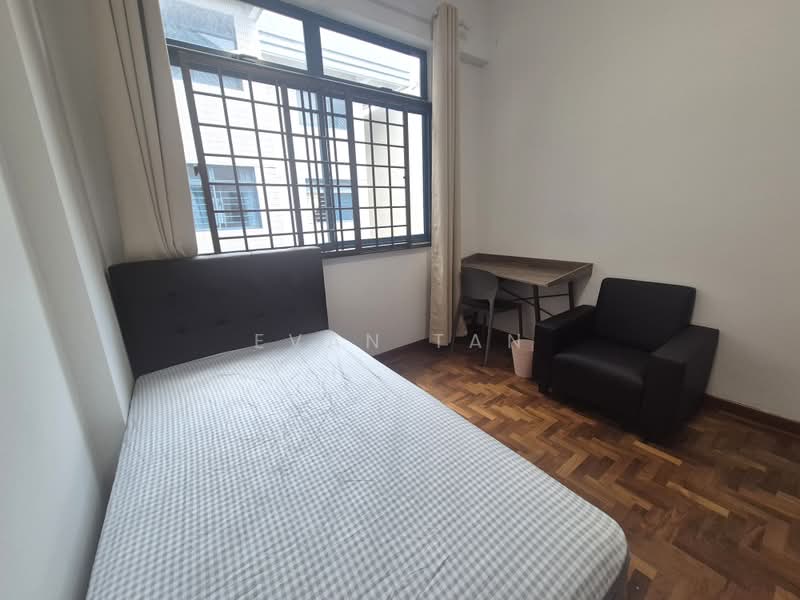 Palm Lodge, 4 Geylang Lor 37, Room Rental, 150 sqft, Condominium For Rent, by Evan Tan, 500235735 - Bedroom - PropertyGuru.com.sg
