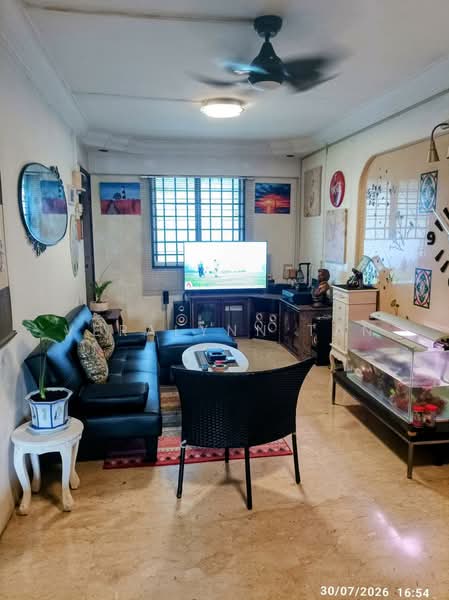 210 Jurong East Street 21, 210 Jurong East Street 21, Room Rental, 100 sqft, HDB Flat For Rent, by Veralynn Tan, 500235741 - Living Room - PropertyGuru.com.sg