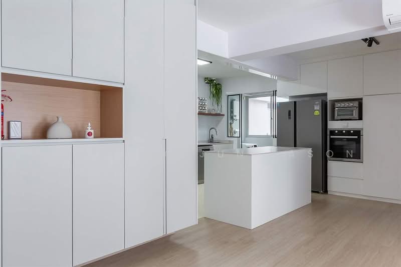 437A Bukit Batok West Avenue 5, 437A Bukit Batok West Avenue 5, 3 Bedrooms, 1,216 sqft, HDB Flat For Sale, by Tan Yong Jun Jason, 500235742 - Kitchen - PropertyGuru.com.sg