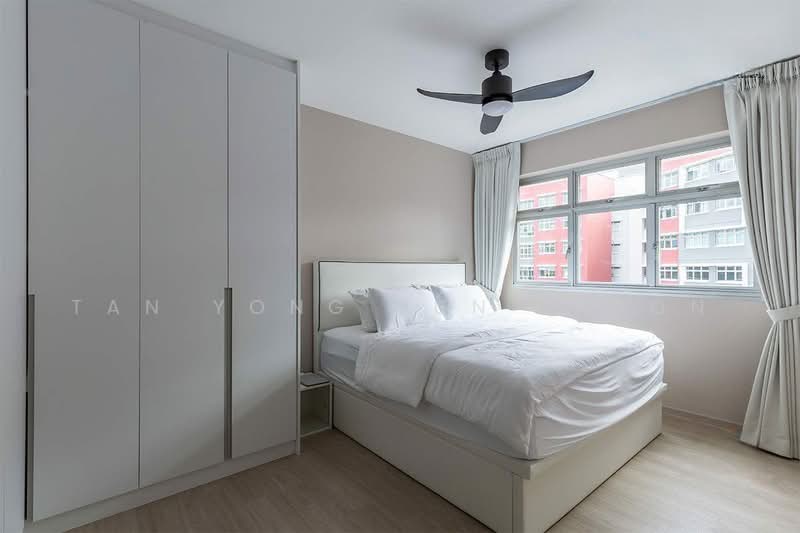 437A Bukit Batok West Avenue 5, 437A Bukit Batok West Avenue 5, 3 Bedrooms, 1,216 sqft, HDB Flat For Sale, by Tan Yong Jun Jason, 500235742 - Bedroom - PropertyGuru.com.sg