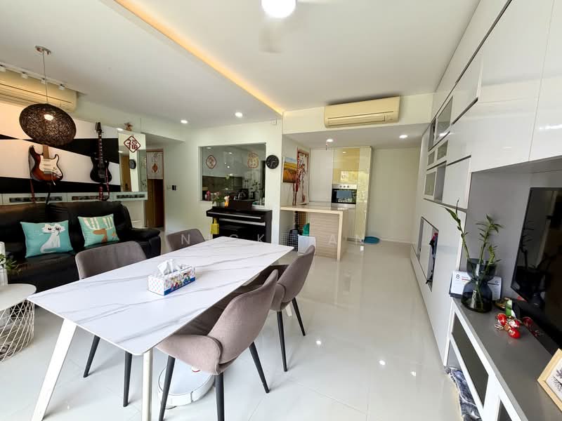 The Rainforest, 345 Choa Chu Kang Avenue 3, 3 Bedrooms, 1,152 sqft, Executive Condominium For Sale, by Nick Tan, 500235758 - Living Room - PropertyGuru.com.sg