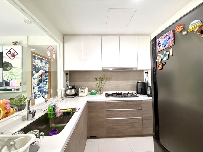 The Rainforest, 345 Choa Chu Kang Avenue 3, 3 Bedrooms, 1,152 sqft, Executive Condominium For Sale, by Nick Tan, 500235758 - Kitchen - PropertyGuru.com.sg
