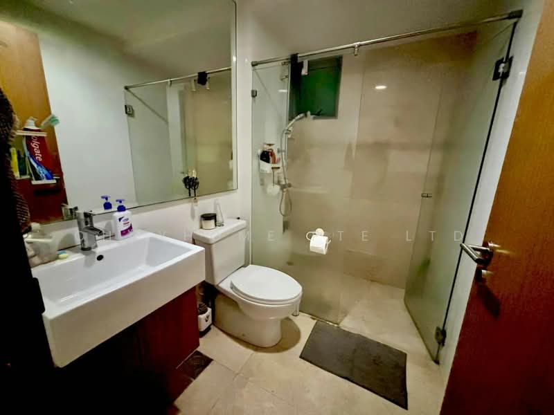 Waterfront Waves, 768 Bedok Reservoir Road, 3 Bedrooms, 1,302 sqft, Condominium For Sale, by EVON NG, 500235760 - Bathroom - PropertyGuru.com.sg