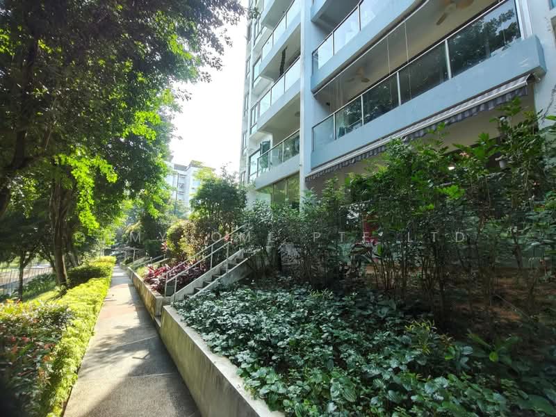 Waterfront Waves, 768 Bedok Reservoir Road, 3 Bedrooms, 1,302 sqft, Condominium For Sale, by EVON NG, 500235760 - Exterior - PropertyGuru.com.sg