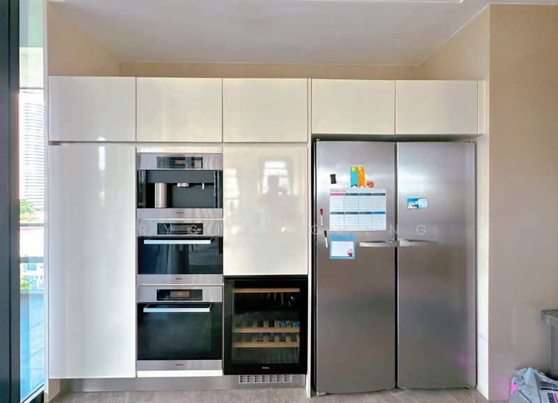 Nouvel 18, 16 Anderson Road, 4 Bedrooms, 2,476 sqft, Condominium For Rent, by Krystal Cheng, 500235763 - Kitchen - PropertyGuru.com.sg