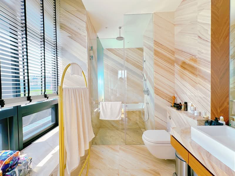 Nouvel 18, 16 Anderson Road, 4 Bedrooms, 2,476 sqft, Condominium For Rent, by Krystal Cheng, 500235763 - Bathroom - PropertyGuru.com.sg