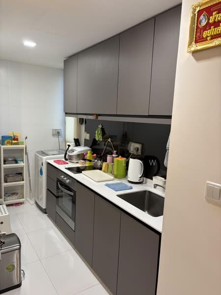 Waterbay, 47 Edgefield Plains, 2 Bedrooms, 753 sqft, Condominium For Rent, by Alex Law, 500235765 - Kitchen - PropertyGuru.com.sg