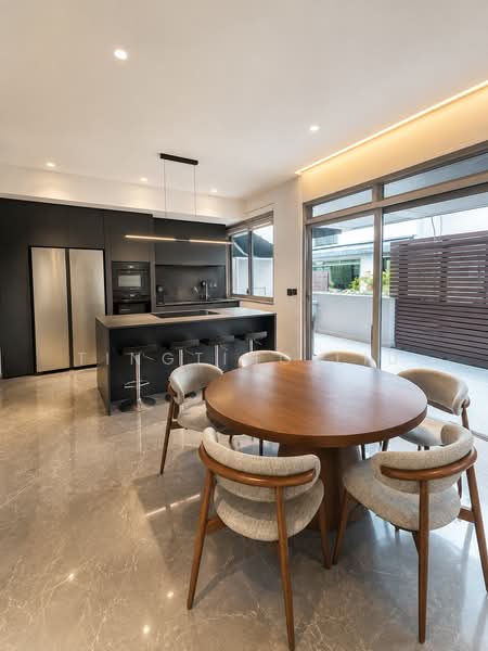The Teneriffe, 254 Laurel Wood Avenue, 5 Bedrooms, 3,122 sqft, Cluster House For Sale, by Tingting Liu, 500235766 - Kitchen - PropertyGuru.com.sg