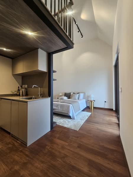 Beautifully Designed, 3-Bedroom, ParkSuites at Holland, Tanglin / Holland / Bukit Timah, 3 Bedrooms, 1,421 sqft, Condominium For Sale, by Alvin Yeo, 500235778 - Kitchen - PropertyGuru.com.sg