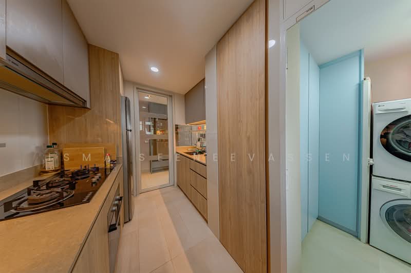 Twin VEW, 91 West Coast Vale, 3 Bedrooms, 1,141 sqft, Condominium For Sale, by Isma Seeneevassen, 500235780 - Kitchen - PropertyGuru.com.sg