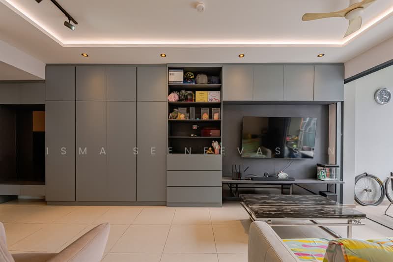 Twin VEW, 91 West Coast Vale, 3 Bedrooms, 1,141 sqft, Condominium For Sale, by Isma Seeneevassen, 500235780 - Living Room - PropertyGuru.com.sg
