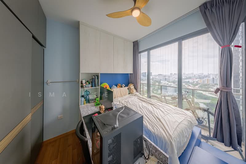 Twin VEW, 91 West Coast Vale, 3 Bedrooms, 1,141 sqft, Condominium For Sale, by Isma Seeneevassen, 500235780 - Bedroom - PropertyGuru.com.sg