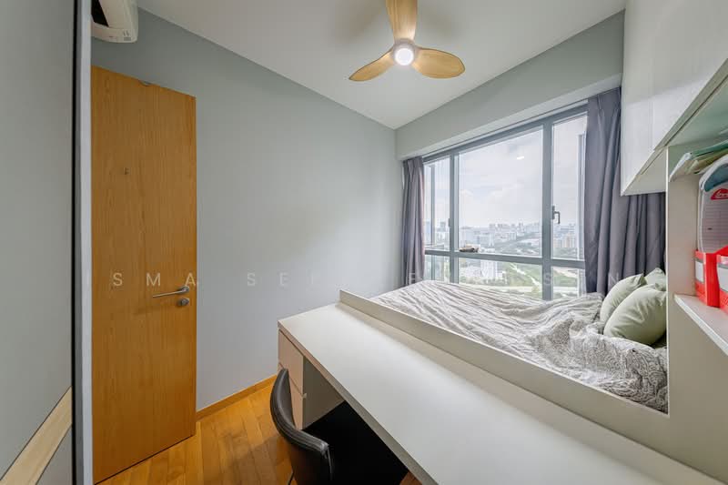 Twin VEW, 91 West Coast Vale, 3 Bedrooms, 1,141 sqft, Condominium For Sale, by Isma Seeneevassen, 500235780 - Bedroom - PropertyGuru.com.sg