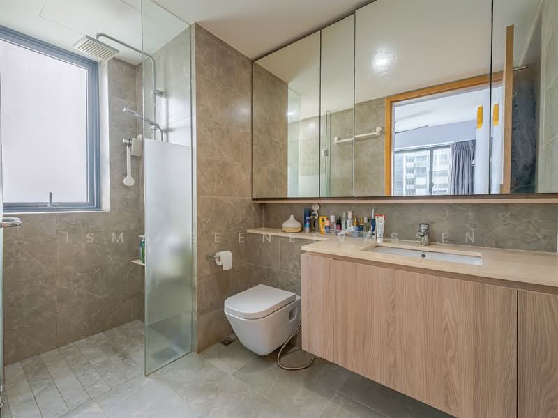 Twin VEW, 91 West Coast Vale, 3 Bedrooms, 1,141 sqft, Condominium For Sale, by Isma Seeneevassen, 500235780 - Bathroom - PropertyGuru.com.sg