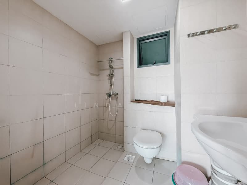 Pinnacle @ Duxton, 1E Cantonment Road, 3 Bedrooms, 1,001 sqft, HDB Flat For Sale, by Linda Sim, 500235791 - Bathroom - PropertyGuru.com.sg