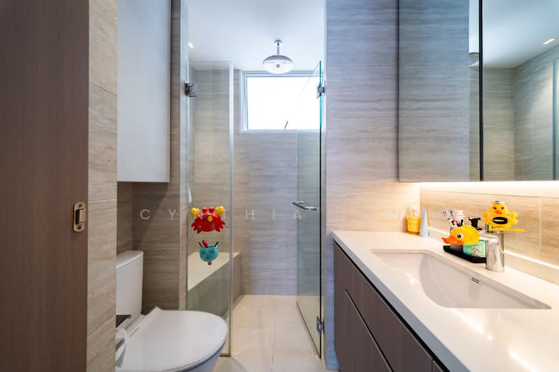 Bishan Park Condo, 14 Sin Ming Walk, 3 Bedrooms, 1,324 sqft, Condominium For Sale, by Cynthia Tan, 500235792 - Master Bathroom - PropertyGuru.com.sg