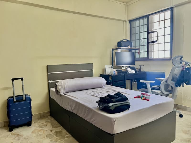 321 Hougang Avenue 5, 321 Hougang Avenue 5, 2 Bedrooms, 721 sqft, HDB Flat For Sale, by Marcial Lim, 500235794 - Bedroom - PropertyGuru.com.sg