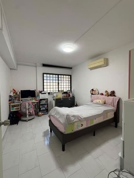 928 Yishun Central 1, 928 Yishun Central 1, 4 Bedrooms, 1,333 sqft, HDB Flat For Rent, by Daniel Tan, 500235796 - Bedroom - PropertyGuru.com.sg