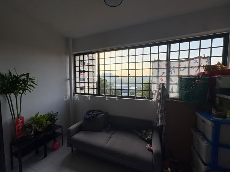 928 Yishun Central 1, 928 Yishun Central 1, 4 Bedrooms, 1,333 sqft, HDB Flat For Rent, by Daniel Tan, 500235796 - Living Room - PropertyGuru.com.sg