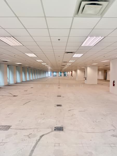 OUE Downtown 2, 6 Shenton Way, 48,639 sqft, Office For Rent, by Tony Eyu, 500235803 - Interior - CommercialGuru.com.sg