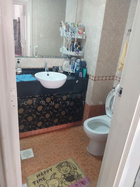 Kentish Lodge, 3 Oxford Road, 2 Bedrooms, 1,173 sqft, Apartment For Rent, by Dennis Tang, 500235820 - Bathroom - PropertyGuru.com.sg