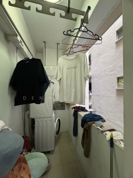 Kentish Lodge, 3 Oxford Road, 2 Bedrooms, 1,173 sqft, Apartment For Rent, by Dennis Tang, 500235820 - Yard Area - PropertyGuru.com.sg