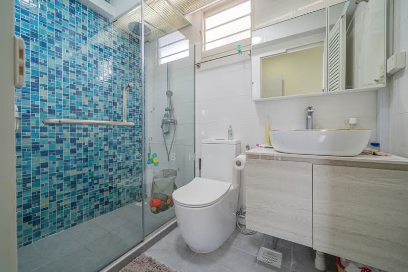 175A Corporation Tiara, 175A Yung Kuang Road, 4 Bedrooms, 1,216 sqft, HDB Flat For Sale, by Ng Shi Qin, 500235830 - Bathroom - PropertyGuru.com.sg